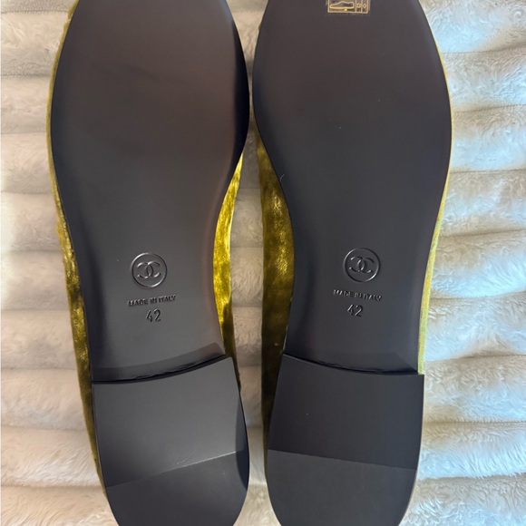 Chanel Yellow Velvet Ballet Flats - Picture 4 of 7